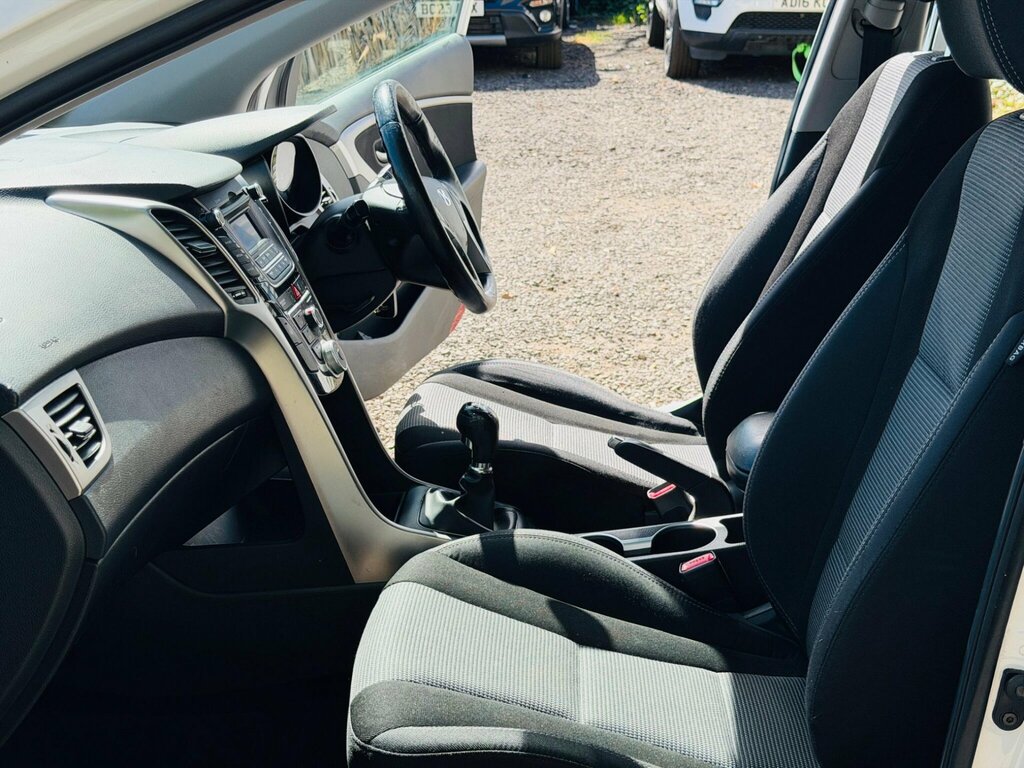 Hyundai I30 I30 Active White #24