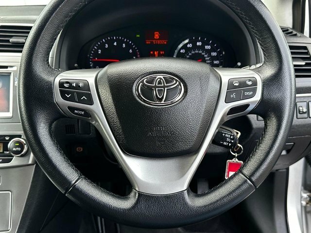 Toyota Avensis 2.0 D4d Active Silver #29