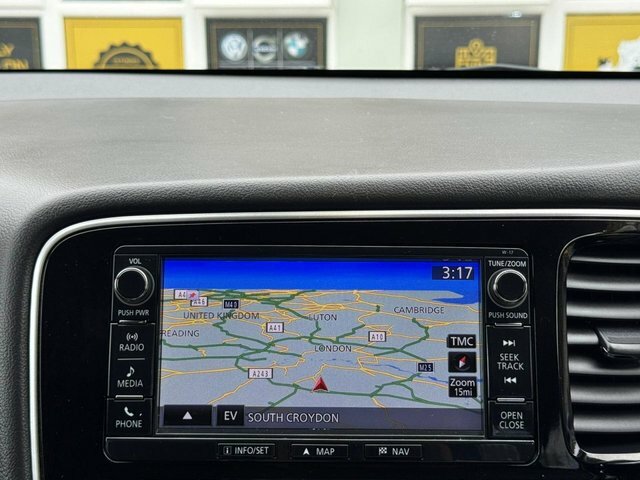 Mitsubishi Outlander Diesel White #29