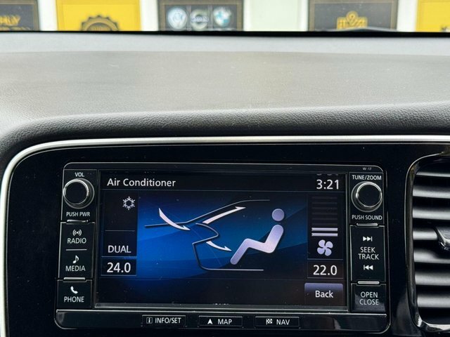 Mitsubishi Outlander Diesel White #30