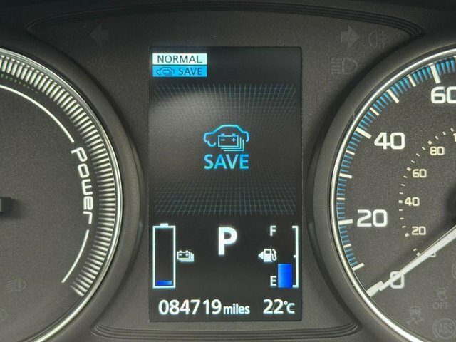 Mitsubishi Outlander Diesel White #81