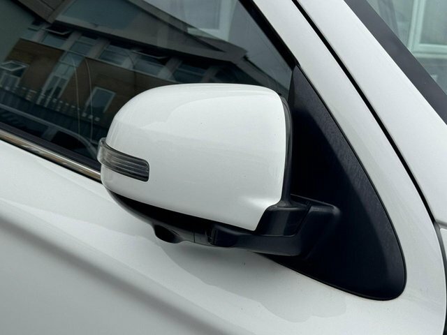 Mitsubishi Outlander Diesel White #11