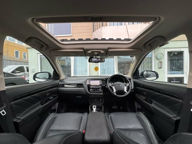 Mitsubishi Outlander 2.0H 12Kwh 4H Suv Plug-in Hybrid Cvt 4W White #5