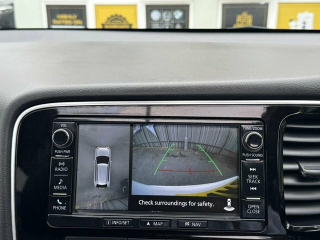 Mitsubishi Outlander 2.0H 12Kwh 4H Suv Plug-in Hybrid Cvt 4W White #4