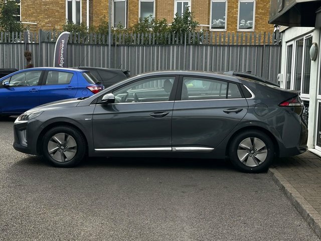 Hyundai Ioniq Hatchback Blue #10