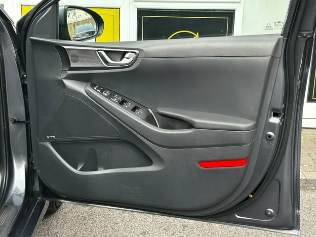 Hyundai Ioniq Hatchback Blue #49