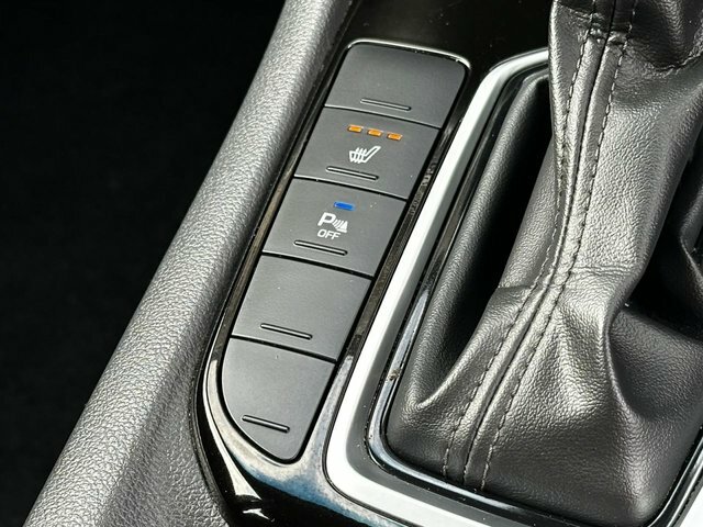 Hyundai Ioniq Hatchback Blue #36