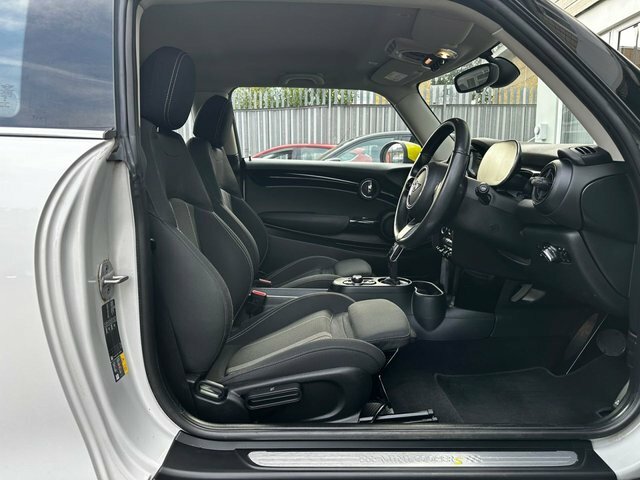 Mini Electric 135Kw Cooper S Level 2 33Kwh Red #10