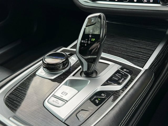 BMW 7 Series 730D Mht M Sport Grey #46