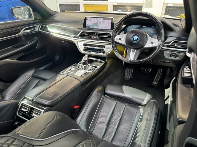 BMW 7 Series 3.0 745Le 12Kwh M Sport Saloon Plug-in Black #6