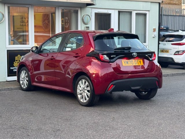 Toyota Yaris Icon Silver #24
