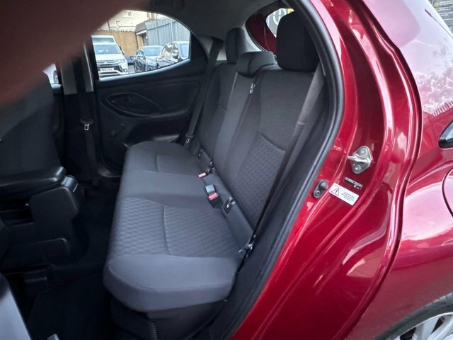 Toyota Yaris Icon Silver #41