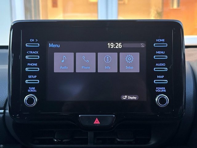 Toyota Yaris Icon Silver #23