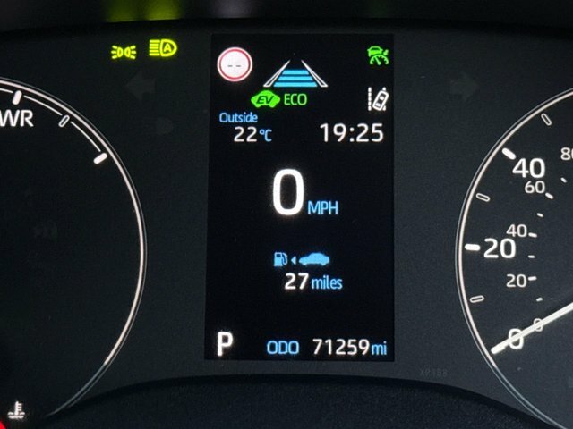 Toyota Yaris Icon Silver #65