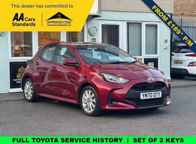 Toyota Yaris 1.5 Vvt-h Icon Hatchback Hybrid E-cvt E Red