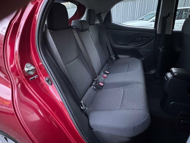 Toyota Yaris Icon Silver #39