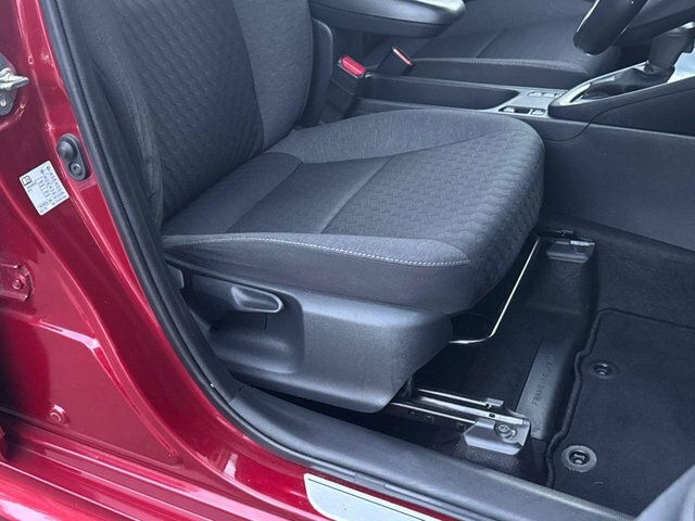Toyota Yaris Icon Silver #11
