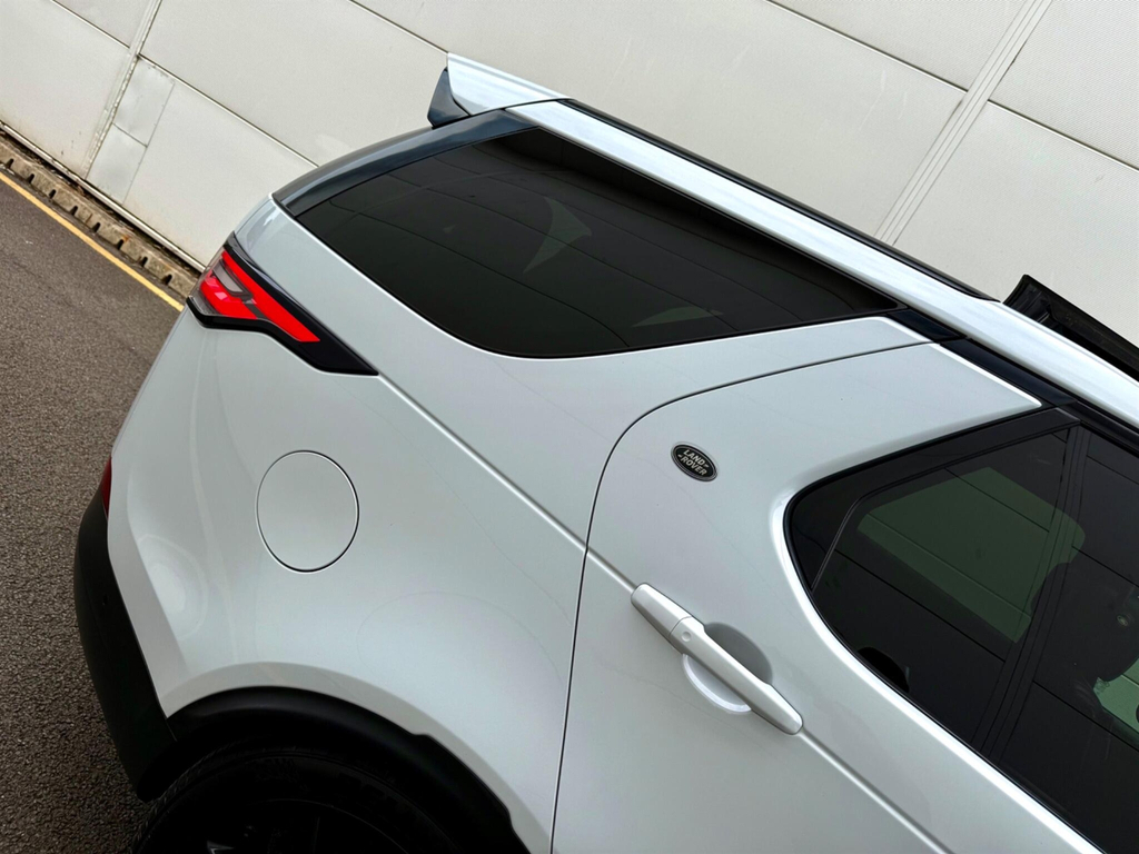 Land Rover Discovery  Black #18