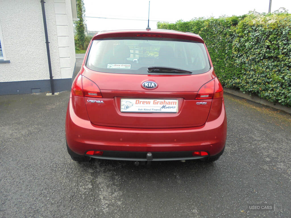 Kia Venga 1.4 Crdi 2 Red #5