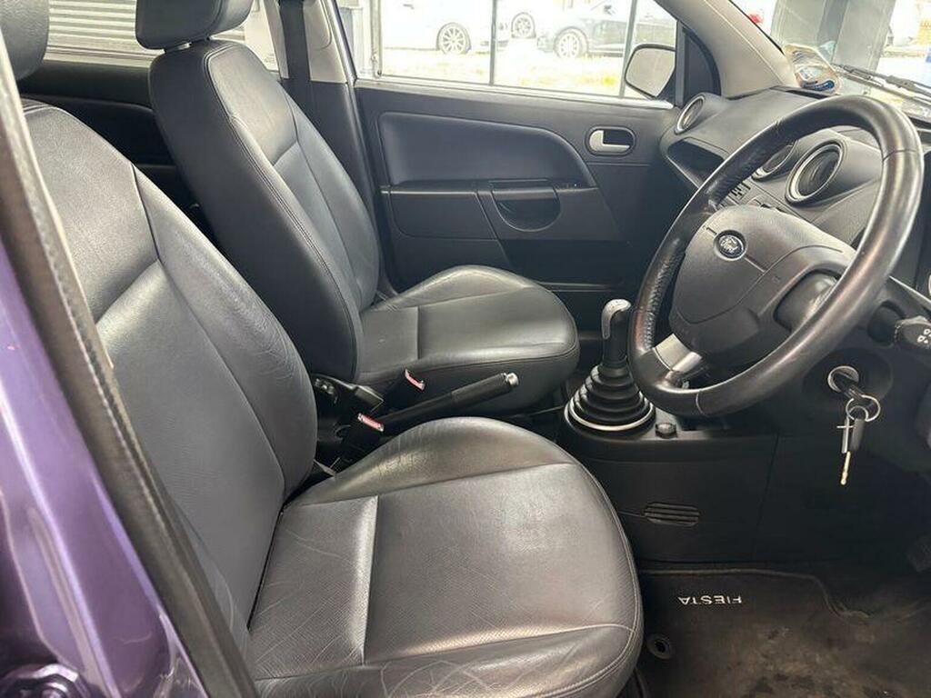 Ford Fiesta Hatchback 1.4 Ghia 200707 Purple #6