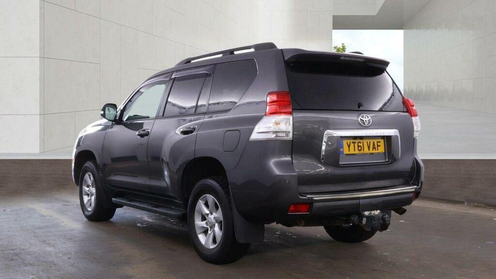 Toyota Land Cruiser Suv 3.0 D-4d Lc3 4Wd Euro 5 201261 Grey #3