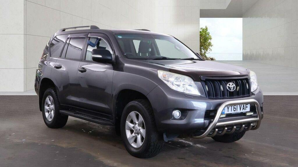 Toyota Land Cruiser Suv 3.0 D-4d Lc3 4Wd Euro 5 201261 Grey