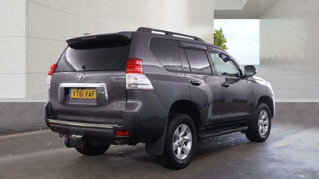 Toyota Land Cruiser Suv 3.0 D-4d Lc3 4Wd Euro 5 201261 Grey #4