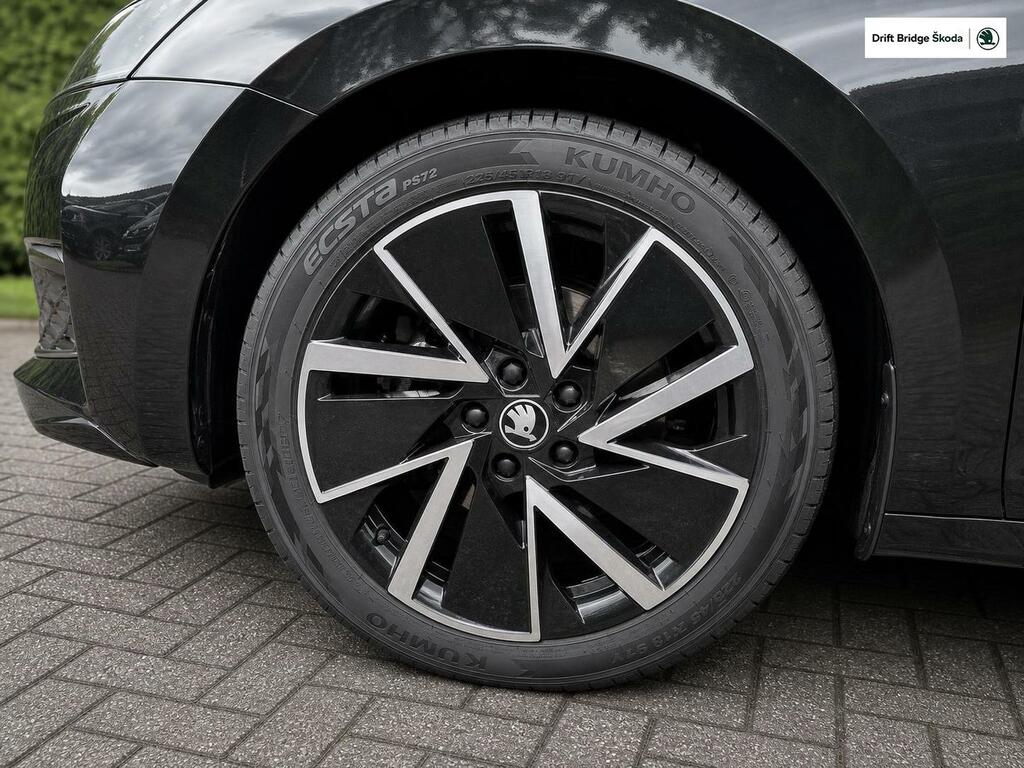 Skoda Octavia 1.5 Tsi 150 E-tec Sportline Dsg KW26UZS Black #5