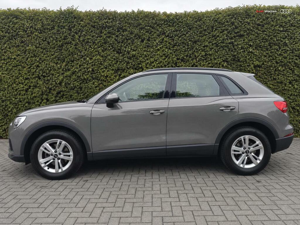 Audi Q3 Technik 35 Tfsi 150 Ps S Tronic RK72LWE Grey #4