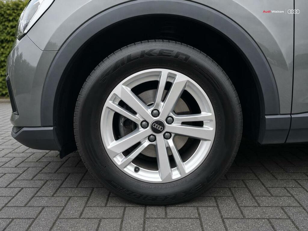 Audi Q3 Technik 35 Tfsi 150 Ps S Tronic RK72LWE Grey #5