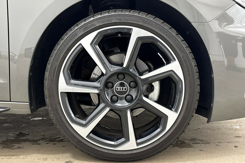 Audi A1 35 Tfsi Black Edition S Tronic KW75USV Grey #5
