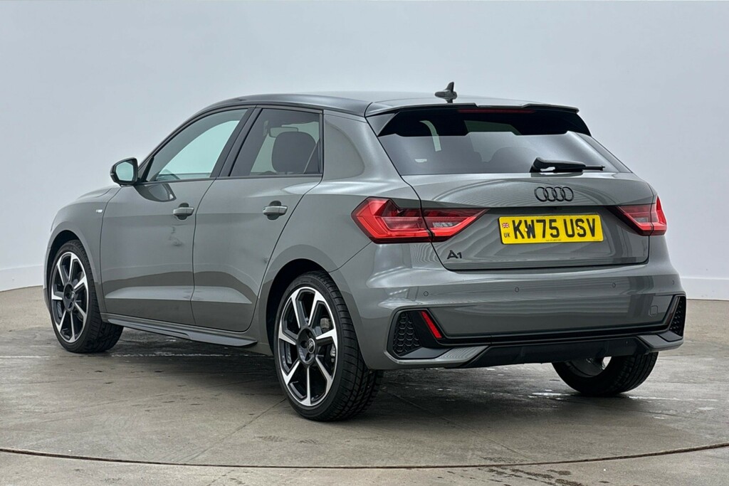 Audi A1 35 Tfsi Black Edition S Tronic KW75USV Grey #3