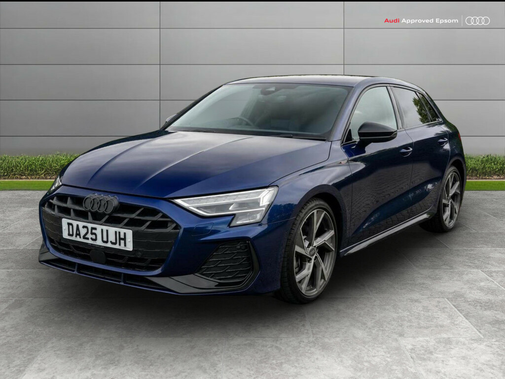 Audi A3 35 Tfsi Black Edition S Tronic DA25UJH Grey #3