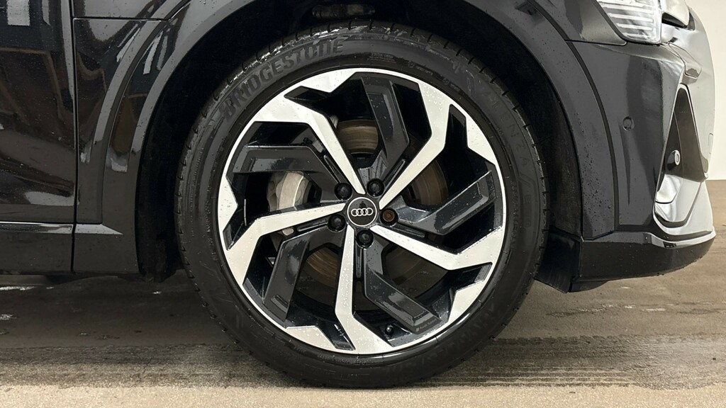 Audi E-tron 300Kw 55 Quattro 95Kwh Black Edition Black #5