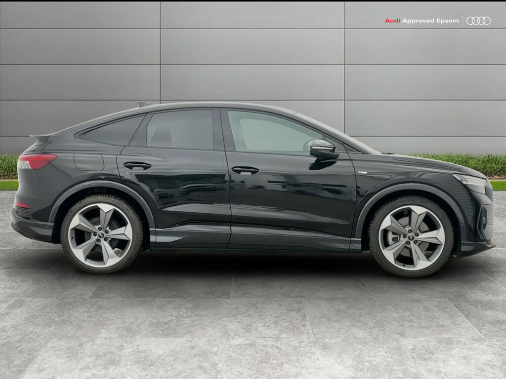 Audi Q4 E Tron 250Kw 55 Quattro 82Kwh Black Edition Black #4