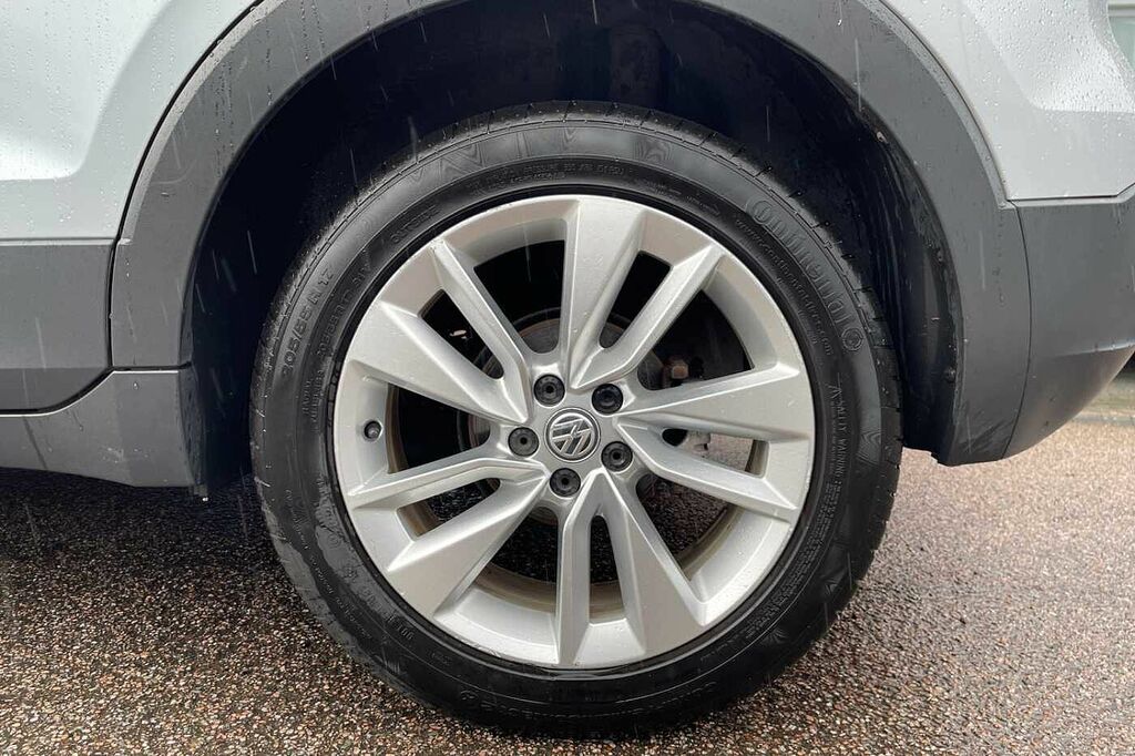 Volkswagen T-Cross 1.0 Tsi 115 Se Dsg Silver #5
