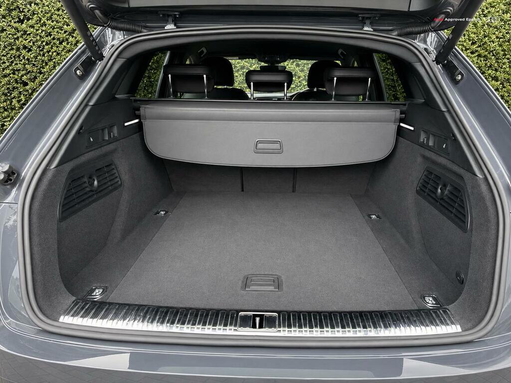 Audi Q8 e tron S Line 50 E-tron Quattro 250,00 Kw Grey #10