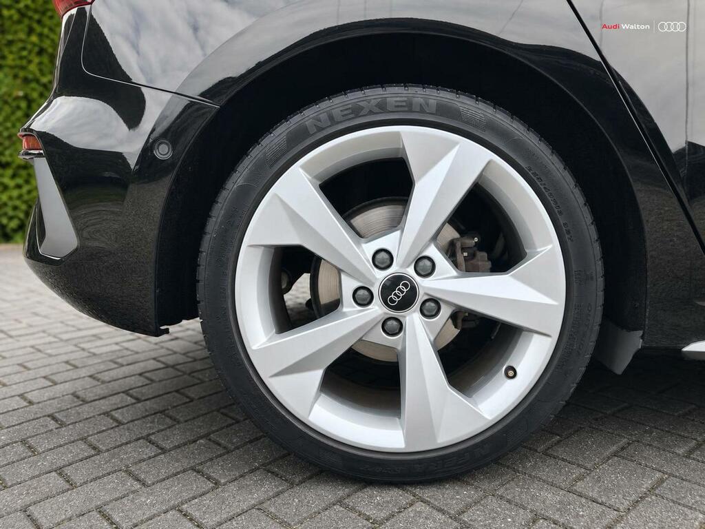 Audi A3 1.5 Tfsi 35 S Line Sportback S Tronic E FY73VYT White #5
