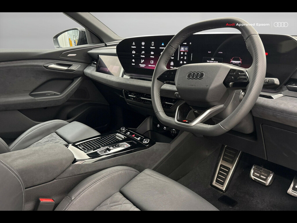 Audi Q6 E-Tron 225Kw Performance 100Kwh Edition 1 Black #2