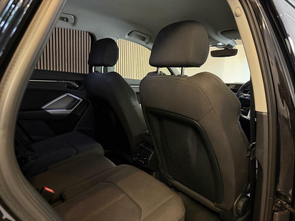 Audi Q3 Audi Q3 Black Edition White #20