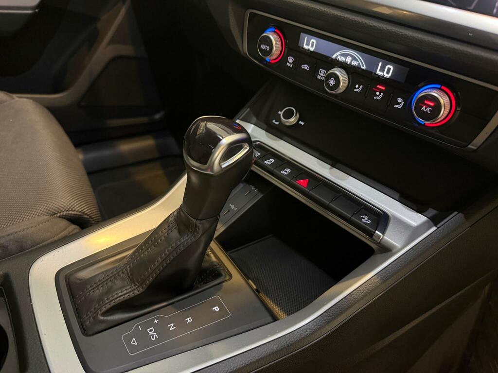 Audi Q3 Audi Q3 Black Edition White #38