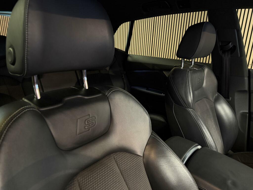 Audi Q8 Estate Black #27