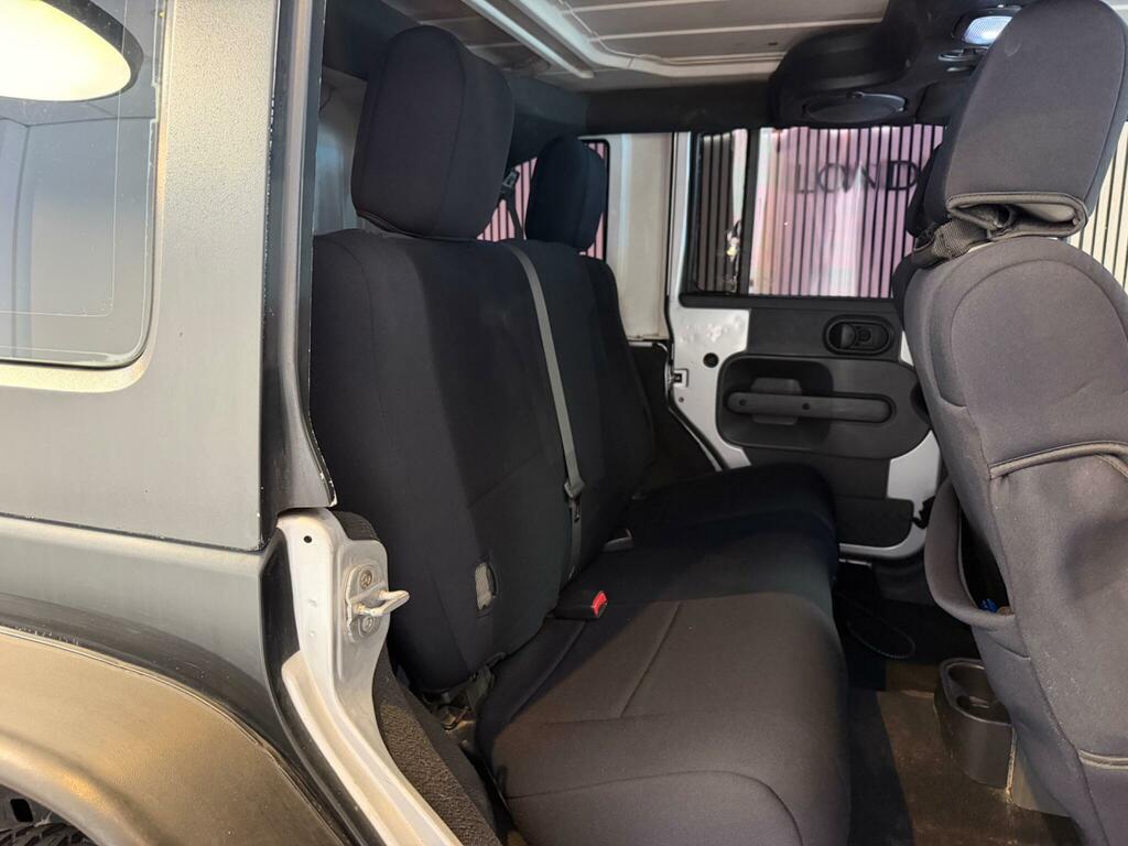 Jeep Wrangler 2.8 Crd Sahara Red #17