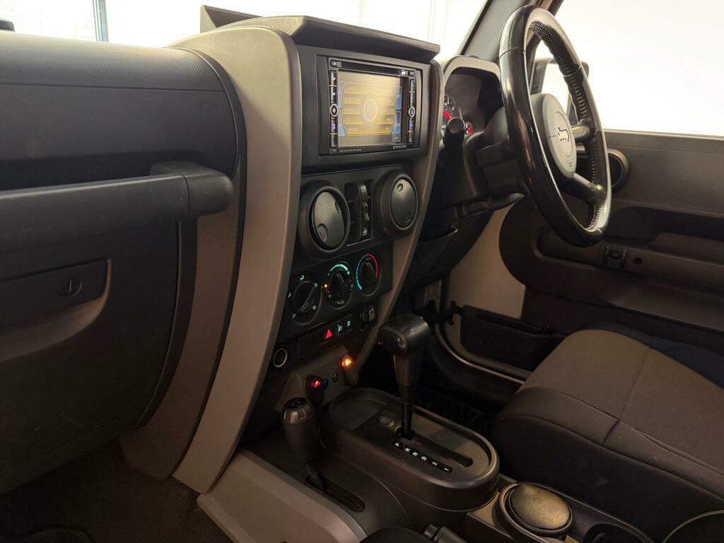 Jeep Wrangler 2.8 Crd Sahara Red #9