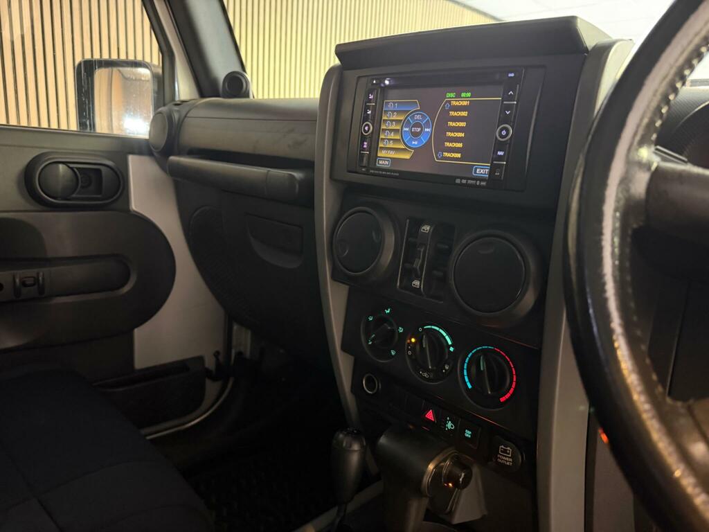 Jeep Wrangler 2.8 Crd Sahara Red #7
