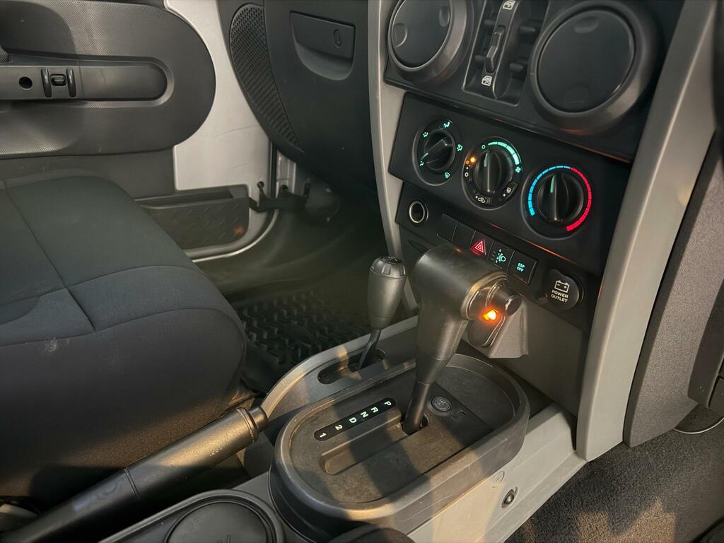 Jeep Wrangler 2.8 Crd Sahara Red #8