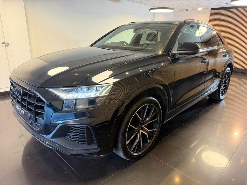 Audi Q8 Black Edition Black #4