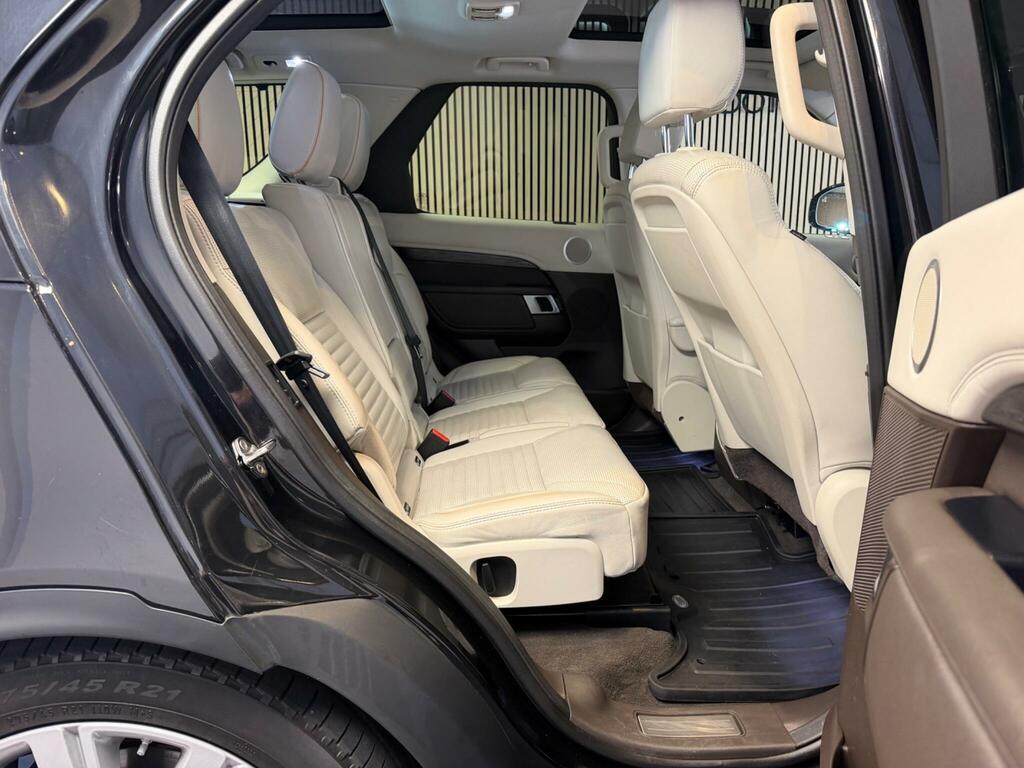 Land Rover Discovery Td6 Hse Black #18