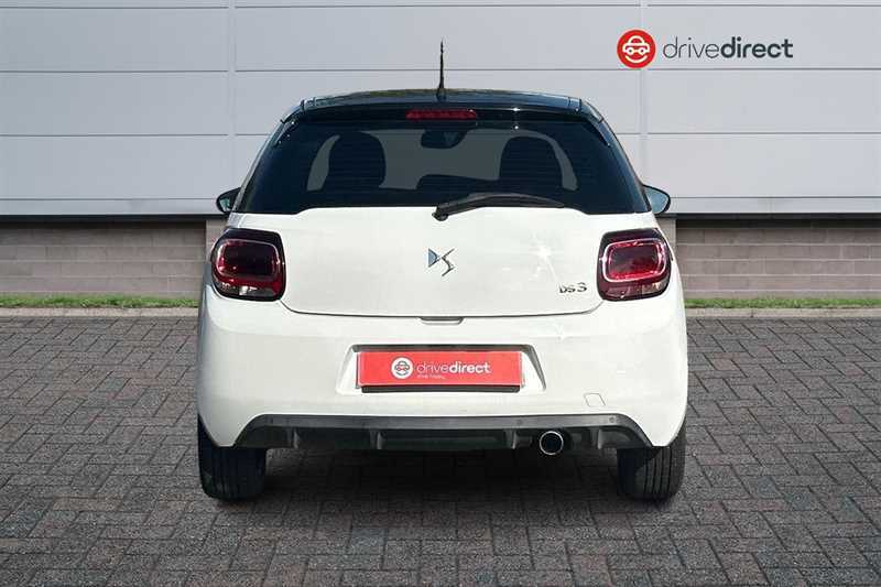 DS DS 3 1.2 Puretech Chic Hatchback Euro GM16WLU White #4