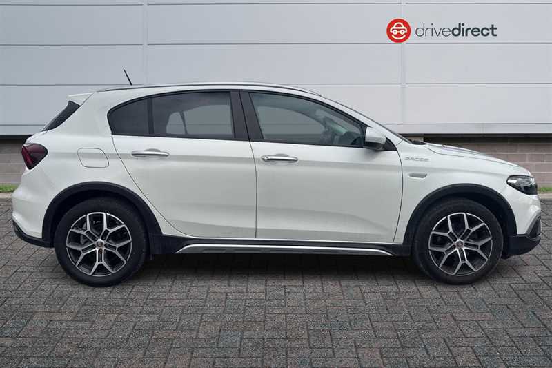 Fiat Tipo 1.5 Firefly Turbo Mhev Cross Hatchback White #2